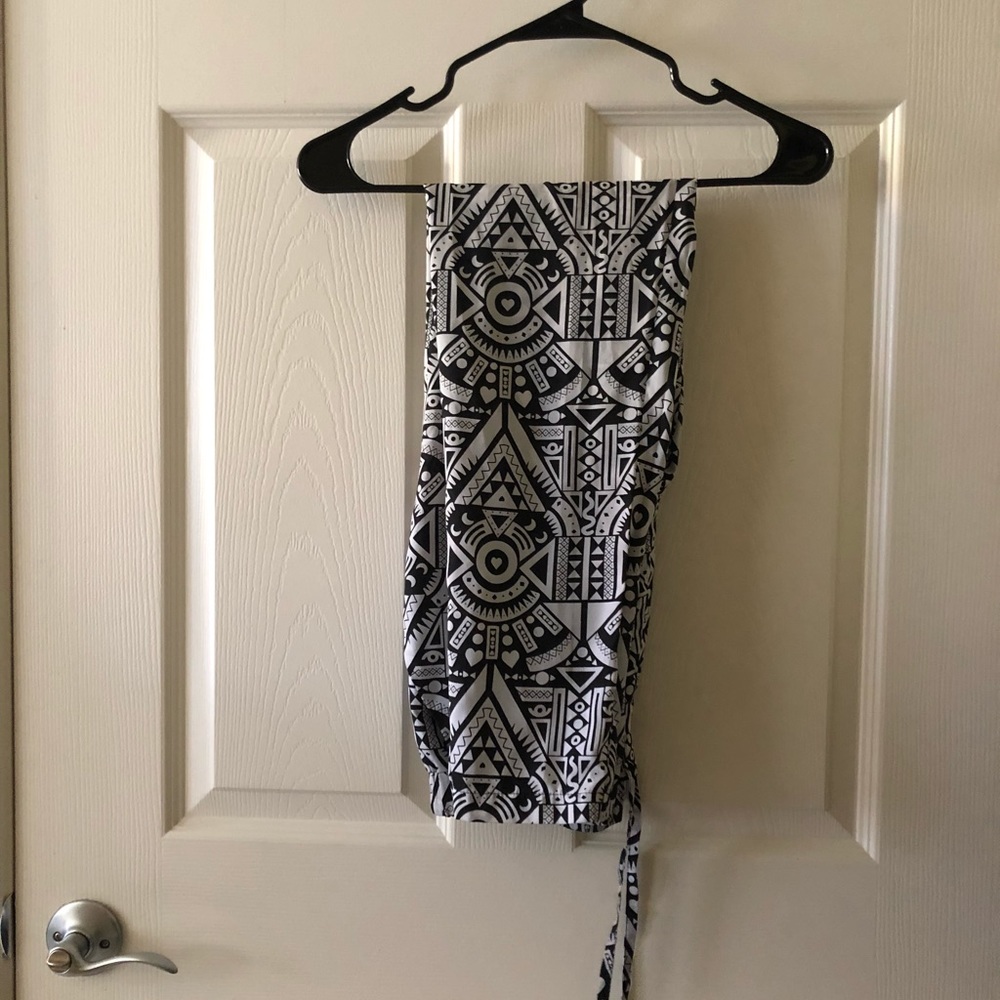 (3/$10) H&M Patterned Summer Pants